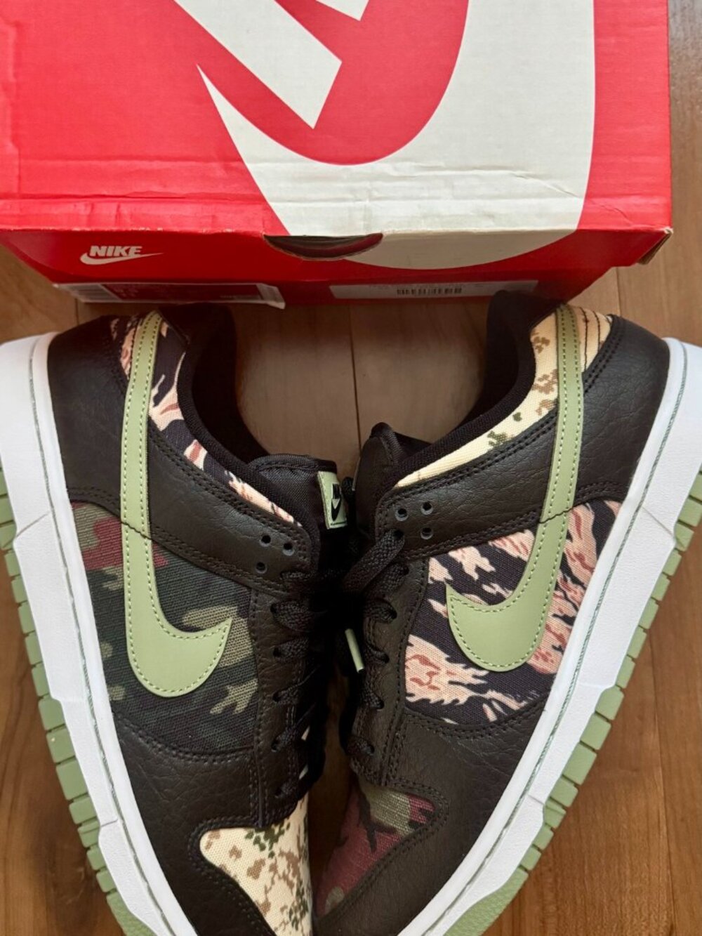 Nike Dunk Low SE Crazy Camo Mens Size 9.5 New In Box Deadstock